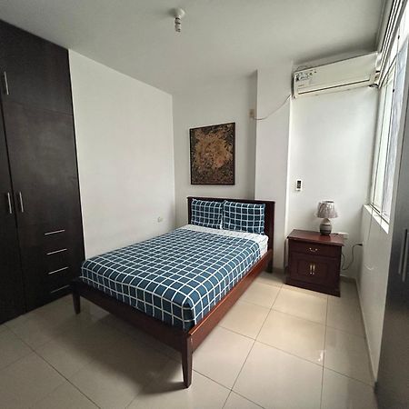 Departamentos De 2 Y 3 Habitaciones En El Centro De Манта Экстерьер фото