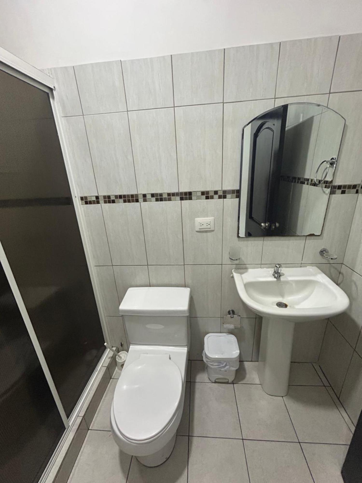 Departamentos De 2 Y 3 Habitaciones En El Centro De Манта Экстерьер фото