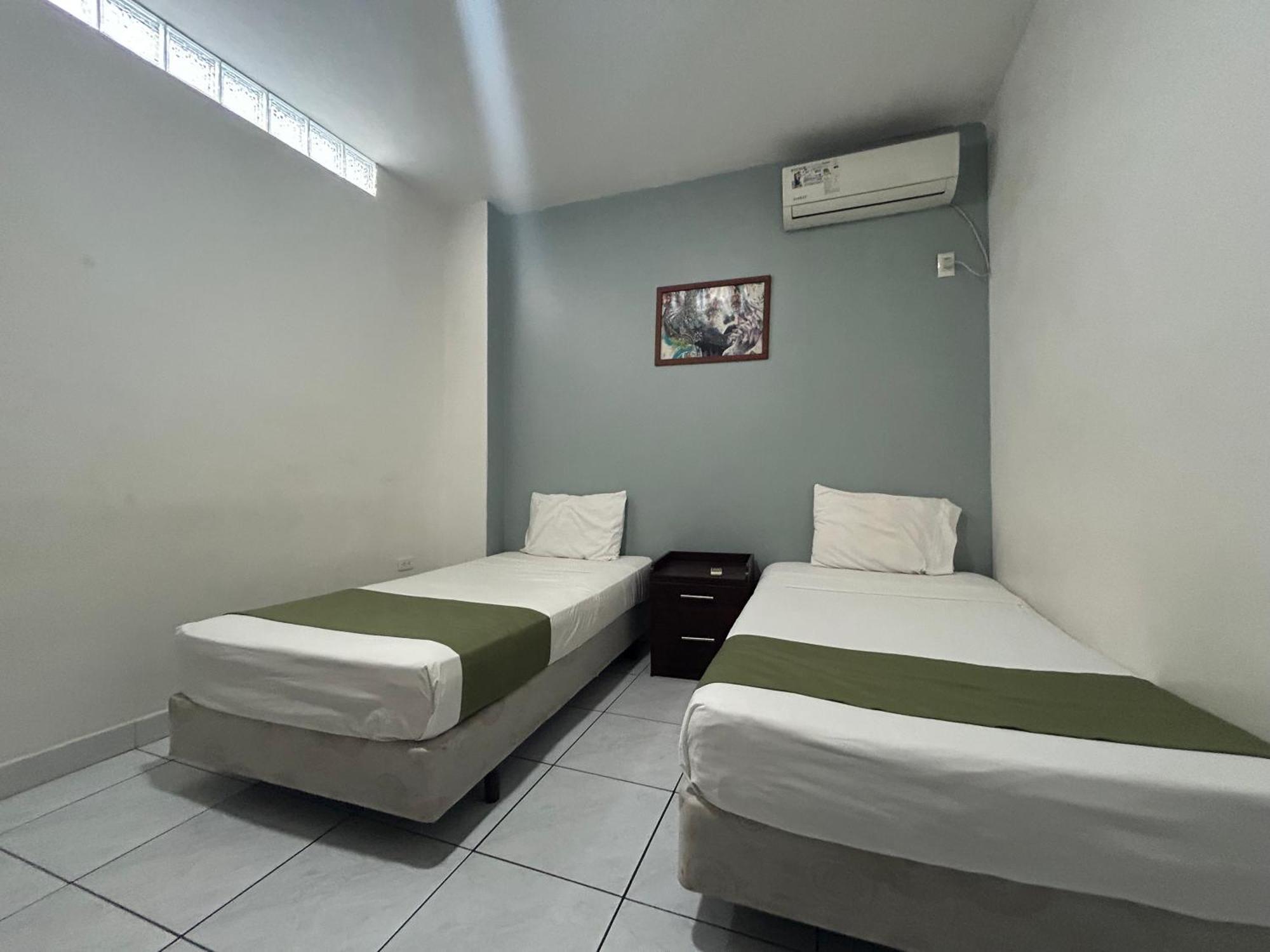 Departamentos De 2 Y 3 Habitaciones En El Centro De Манта Экстерьер фото